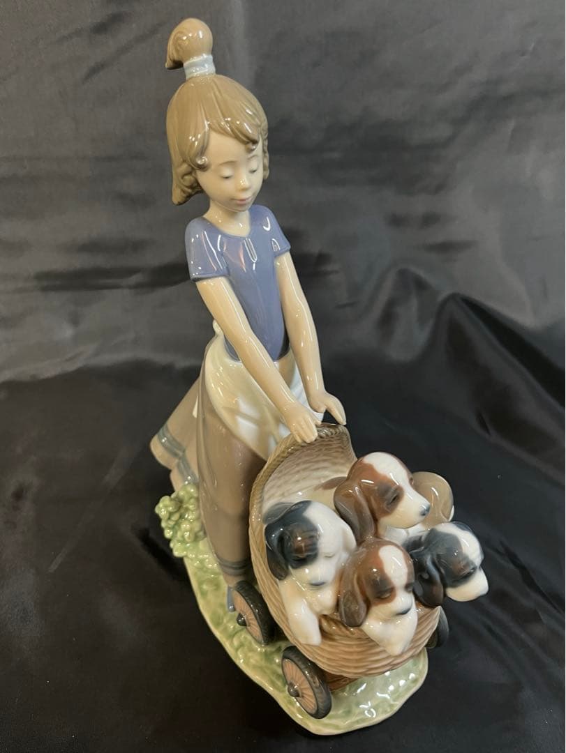 LLADRO リヤドロ 子犬達のお散歩 仔犬 少女 カート 乳母車 犬 5364