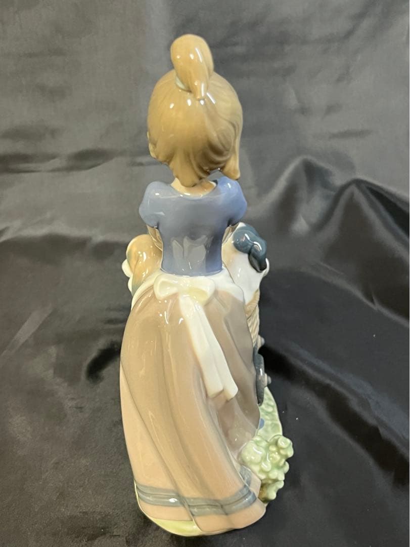 LLADRO リヤドロ 子犬達のお散歩 仔犬 少女 カート 乳母車 犬 5364