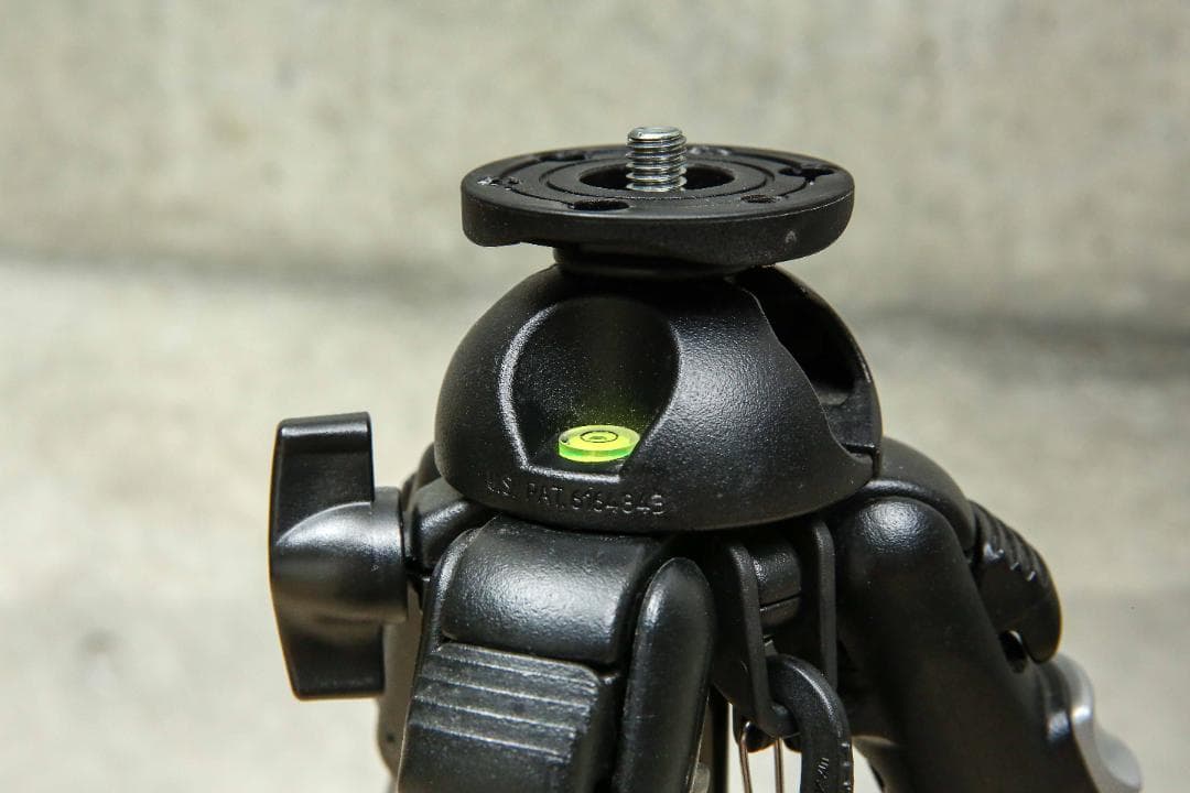 中古美品 Manfrotto マンフロット ネオテックプロフォト 三脚 458B