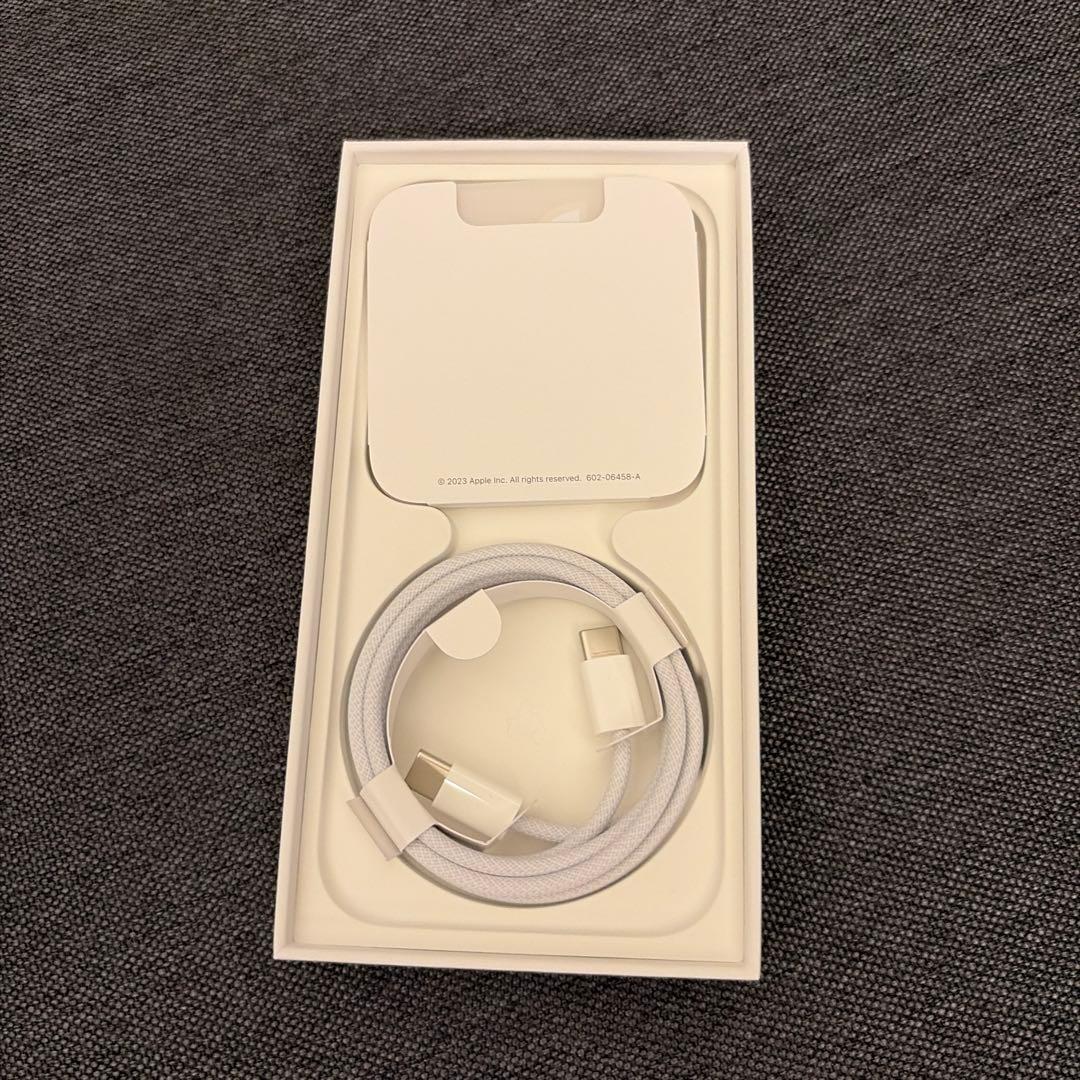 iPhone15 ブラック SIMフリー　128