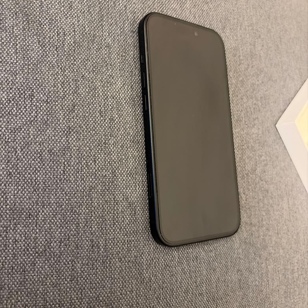 iPhone15 ブラック SIMフリー　128