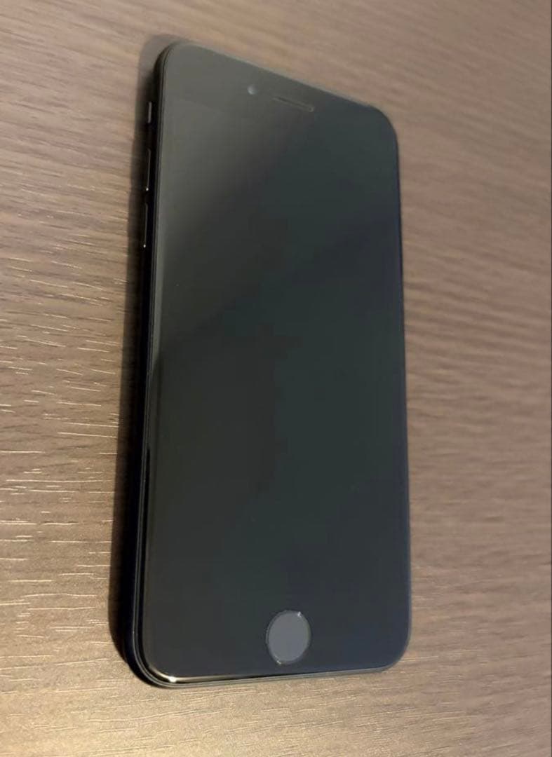 iPhone SE2 本体 64GB ブラック