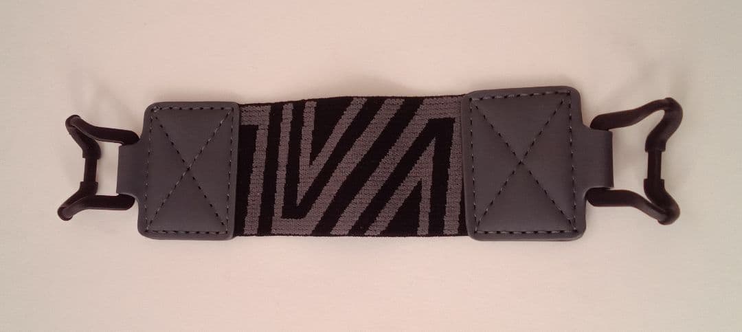 FireHD 8Plusタブレット 8インチ32GB　充電スタンド＆バンド付き