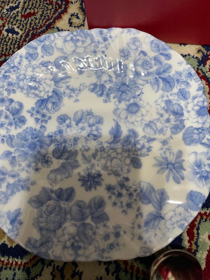 青い花柄の食器10枚セット