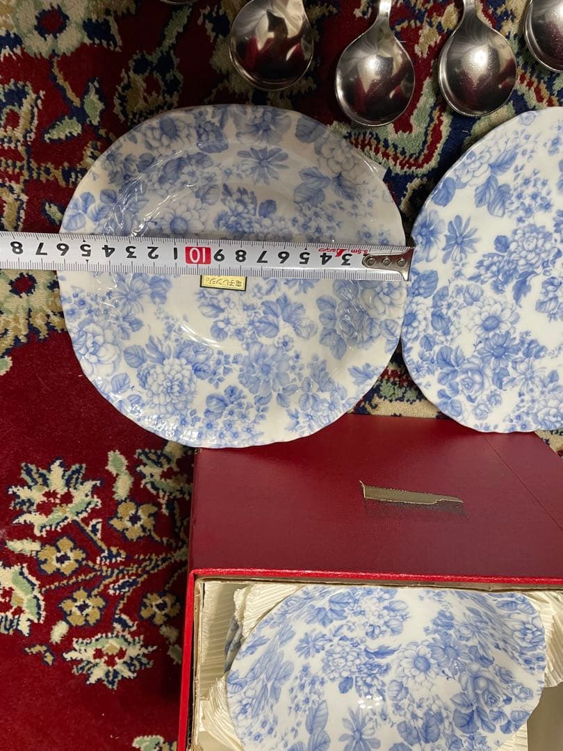 青い花柄の食器10枚セット