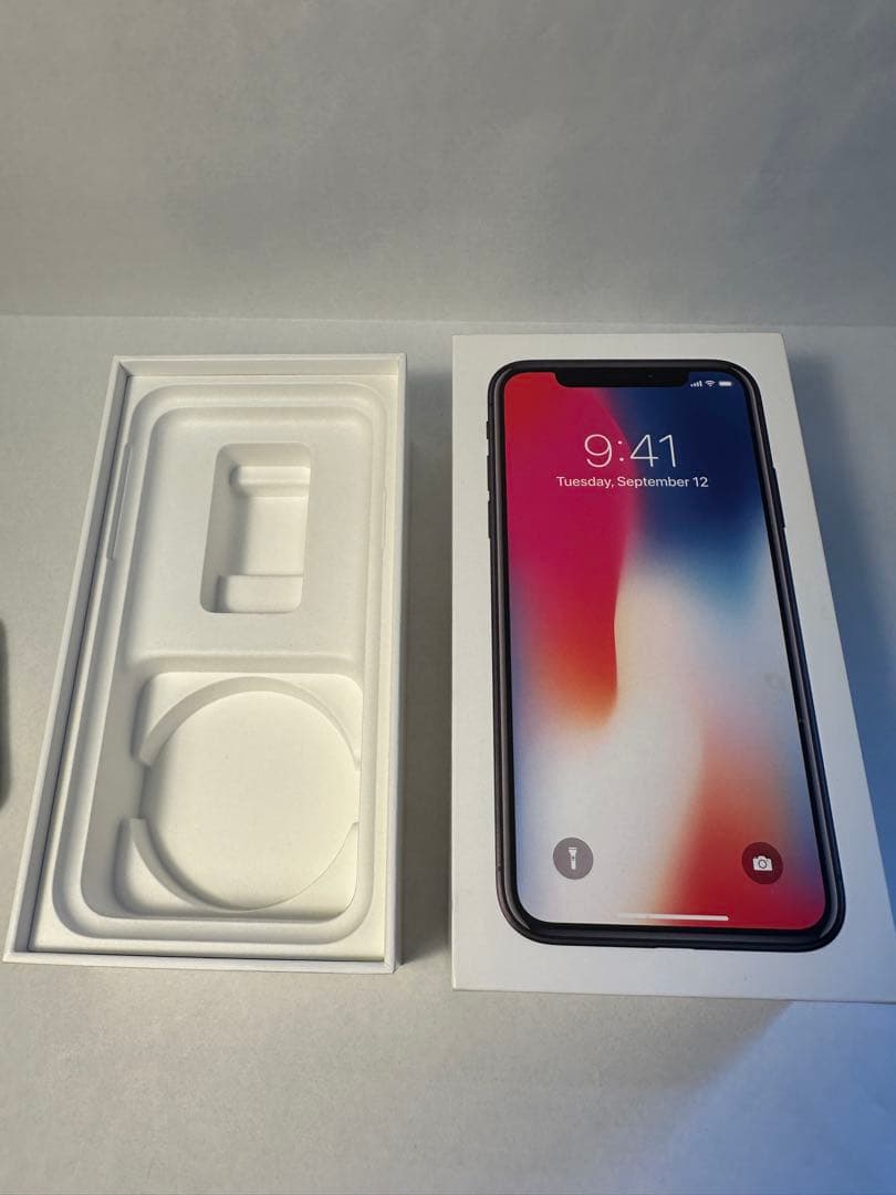Apple iPhone X 64 GB スペースグレー 箱あり
