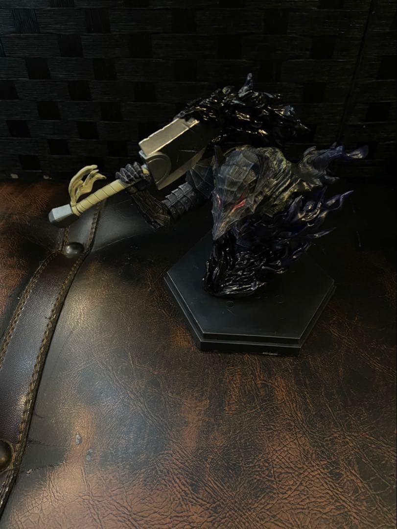 @ 海外品　ベルセルク　BERSERK ガッツ 狂戦士の鎧 バスト フィギュア