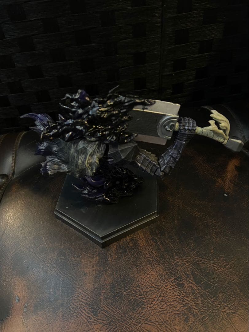 @ 海外品　ベルセルク　BERSERK ガッツ 狂戦士の鎧 バスト フィギュア