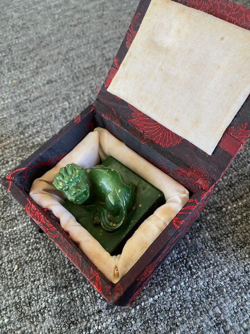 広東緑石　獅子　落款印　印章　印材　印石　印鑑　骨董　書道　硯