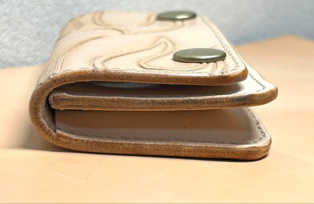 トラッカーウォレット　ミドル　ヌメ革　ショートトラッカー　コンパクト財布