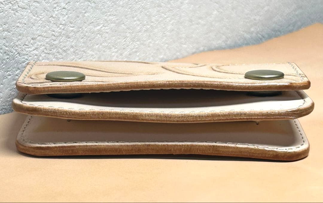 トラッカーウォレット　ミドル　ヌメ革　ショートトラッカー　コンパクト財布