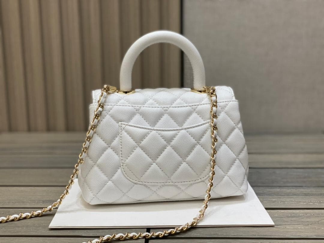 ホワイト キルティング ハンドバッグ~~~