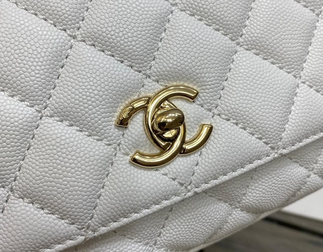 ホワイト キルティング ハンドバッグ~~~