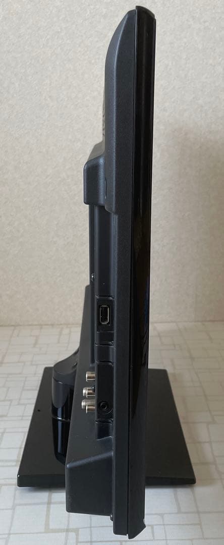 Panasonic Viera 薄型テレビ TH-L24C6 本体と付属品