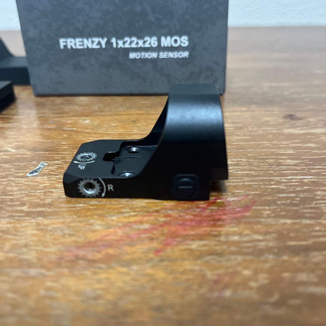 バ*ル様 VECTOR OPTICS FRENZY 1x22x26 MOS