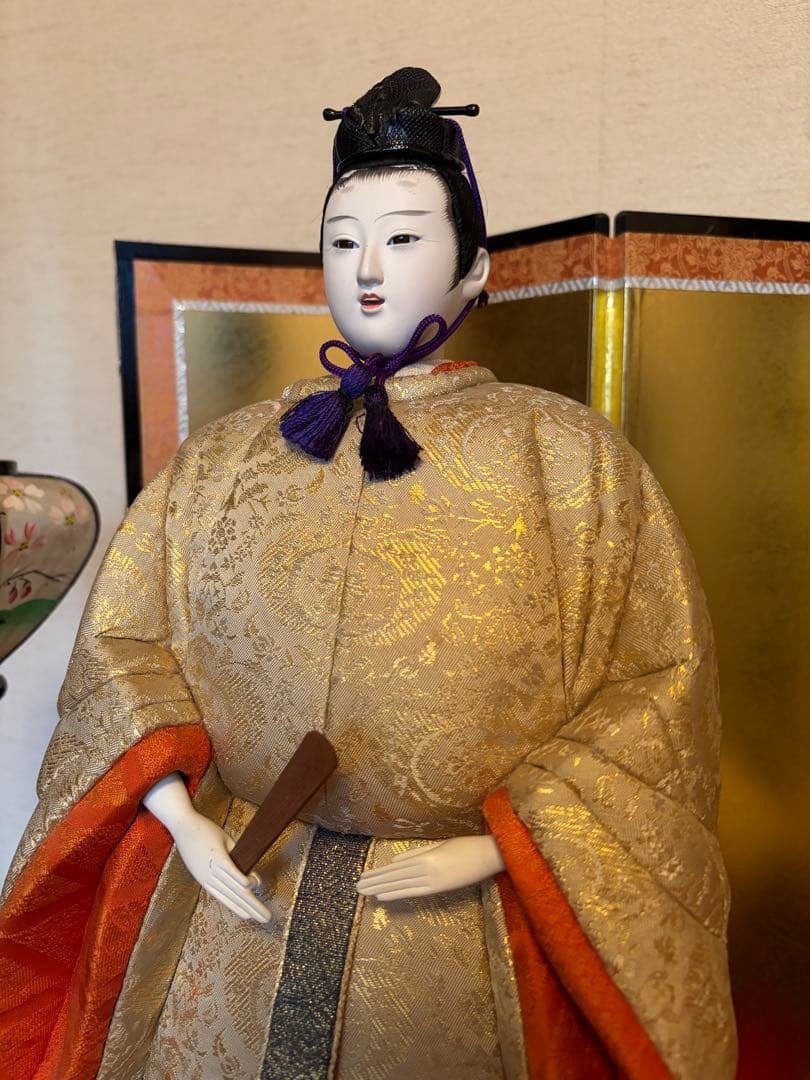 雛人形セット 金色の屏風とランプ付き