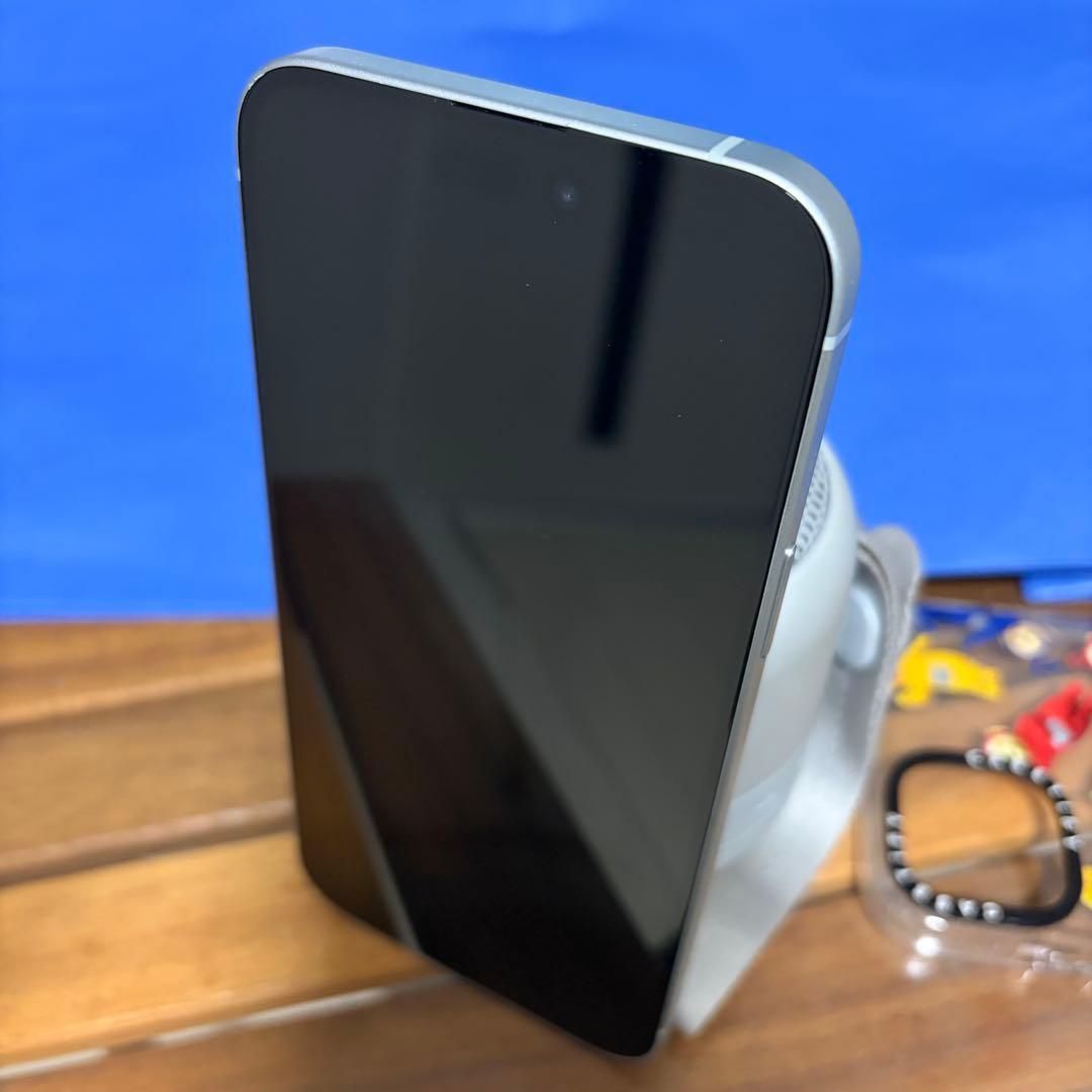 iPhone15Plup 本体　ブルー