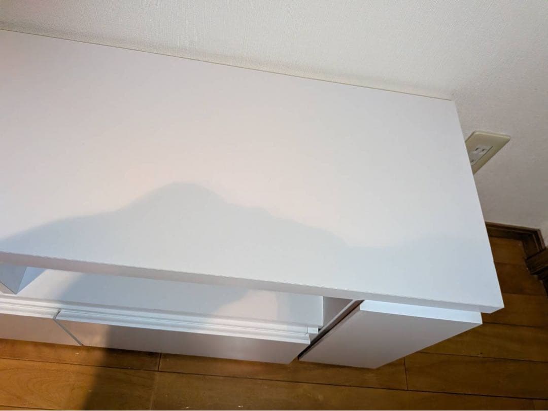 ■送料込■LOWYA伸縮式テレビ台 白 収納家具テレビボード24-40型推奨 棚