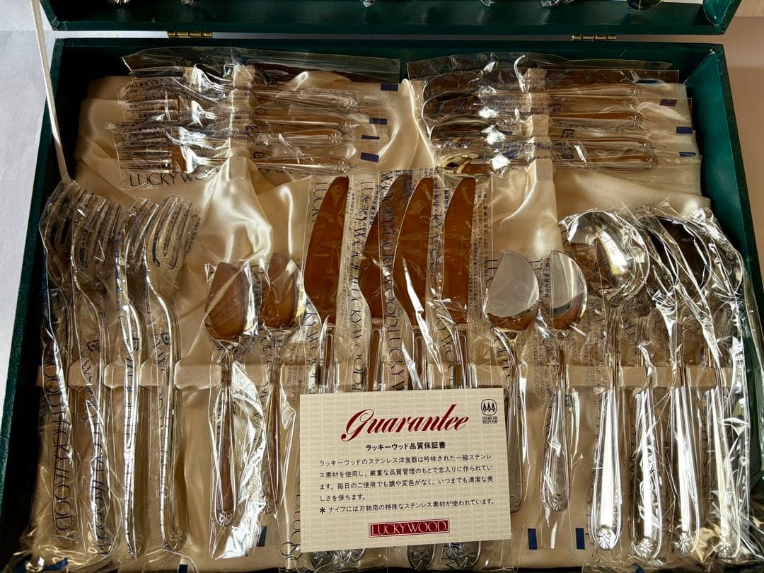 【白詰草　】 LUCKY WOOD カトラリーセット