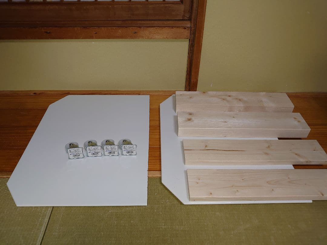 【移動に便利なキャスター付⑯】パチスロ実機1台用の置き台（シンプルスタンド）★小