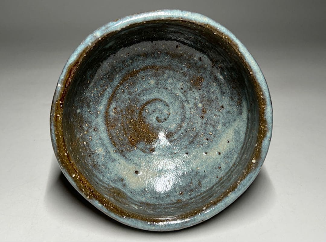茶道具　清水正次作　灰釉　茶碗　共箱　共布灰青緑色 陶器 茶碗 木箱付き、抹茶碗