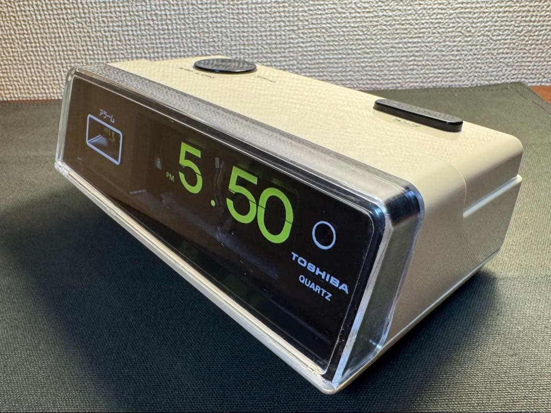 TOSHIBA パタパタ時計　電池式