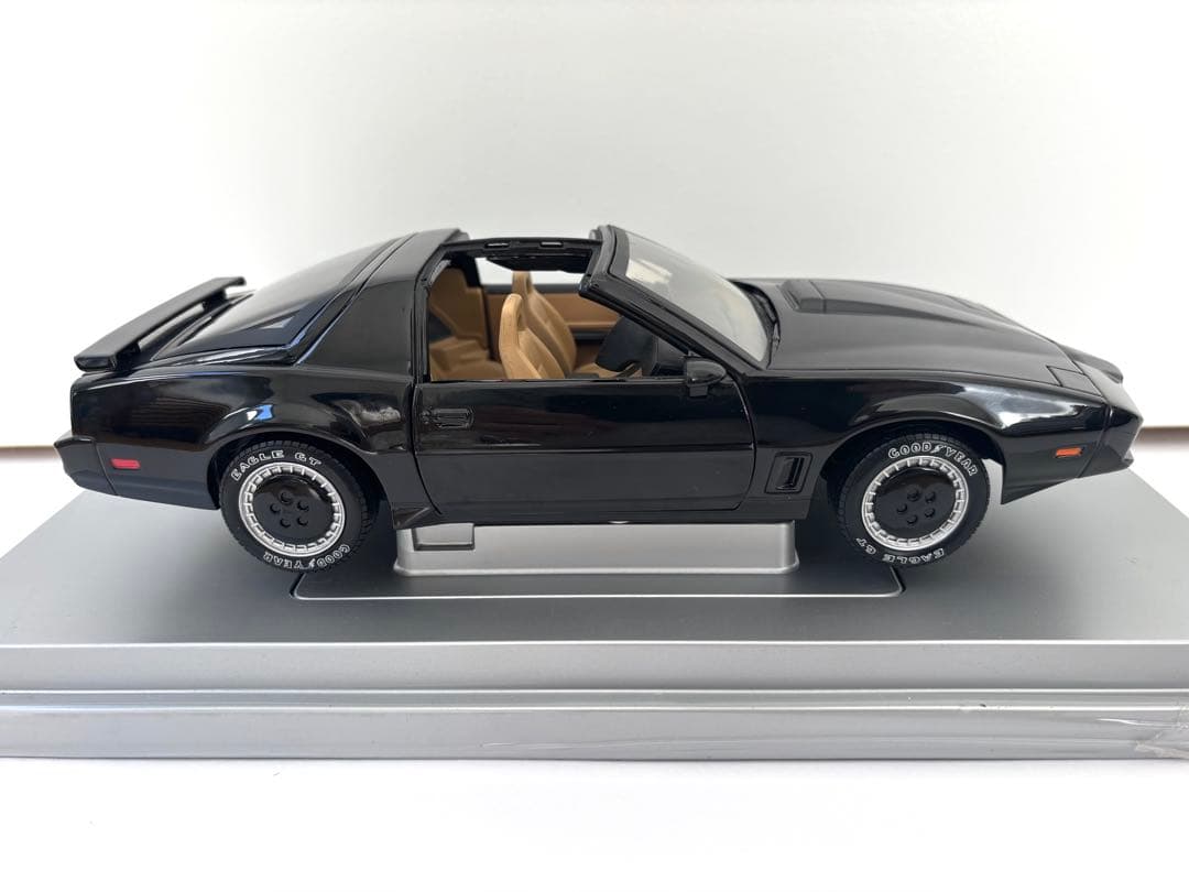 スカイネット ナイトライダー1/18 光るナイトフラッシャー 新品電池交換済