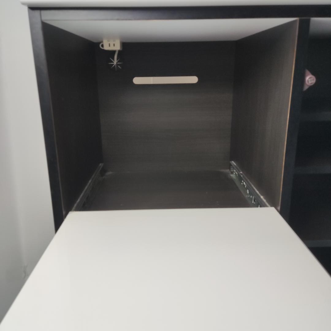 【送料込み】ニトリ キッチンカウンター　レンジ台 調理台 食器棚