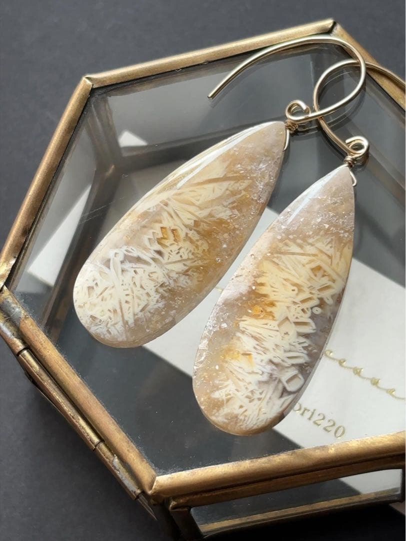 シュガーパームルートのツーウェイピアス R974