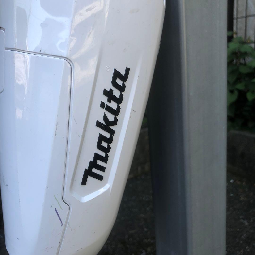 Makita スティッククリーナー 本体 ホワイト