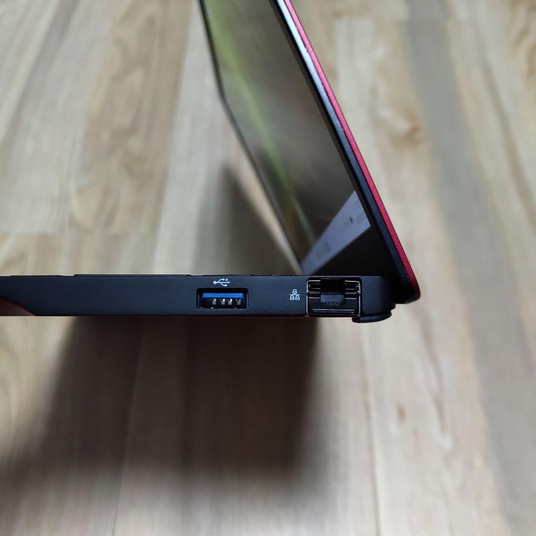 【超軽量】 11世代CPU 富士通 i5 1035G7 Office2024