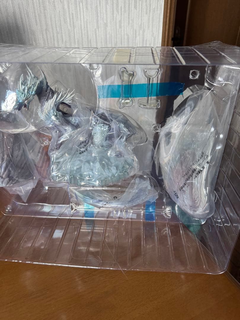【箱開封済未使用品】一番くじ モンスターハンターワールド：A賞 イヴェルカーナ