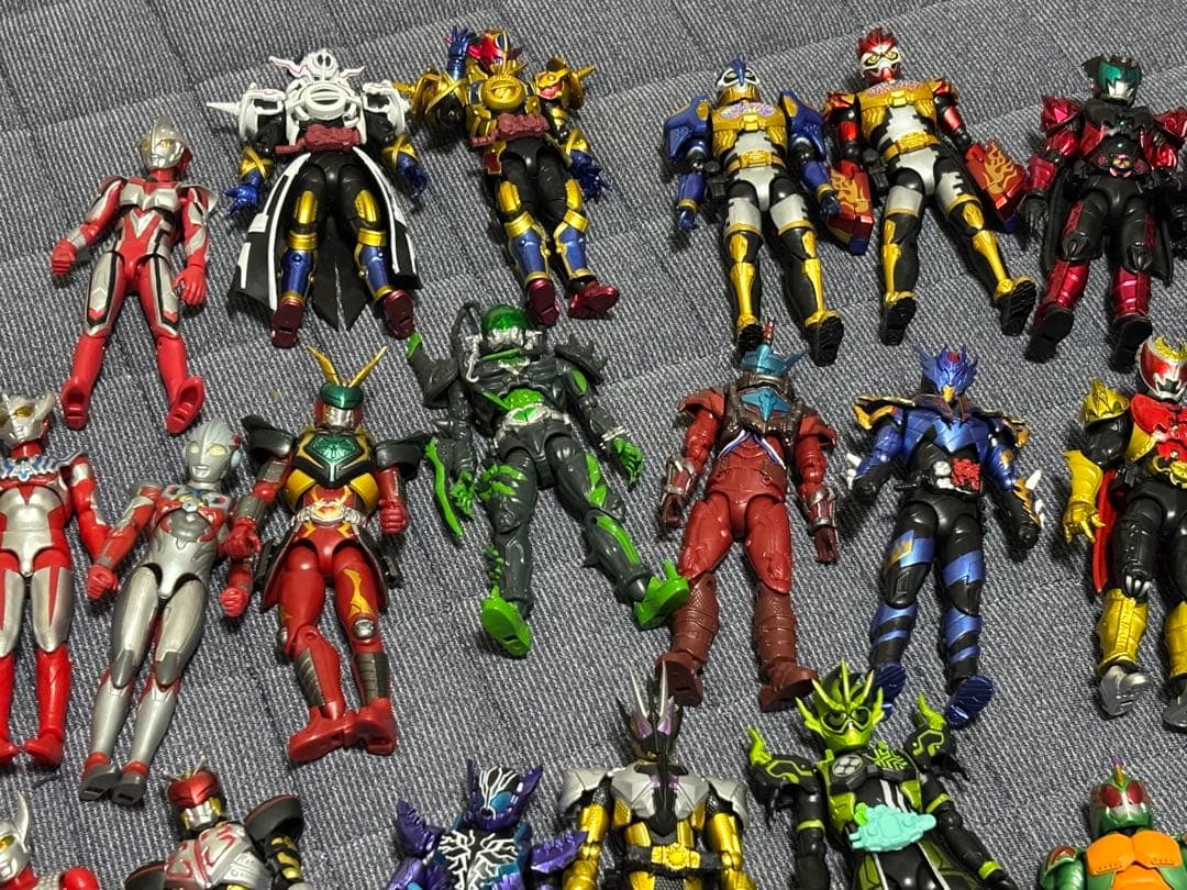 掌動　超動　30体セット　仮面ライダー　ウルトラマン