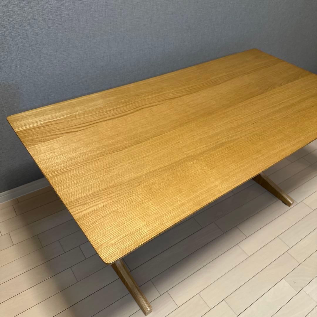 【無印良品】リビングでもダイニングでもつかえるテーブル
