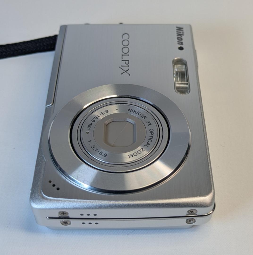 美品 Nikon COOLPIX S200 コンパクトデジタルカメラ