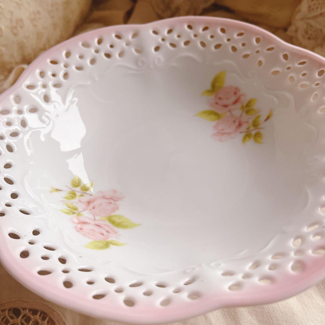 ♡イマン♡ダイアナローズ陶器足付き皿プレートピンク薔薇マニーローズバスケット