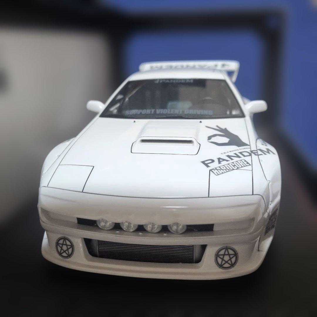 イグニッションモデル 1/18 PANDEM RX-7