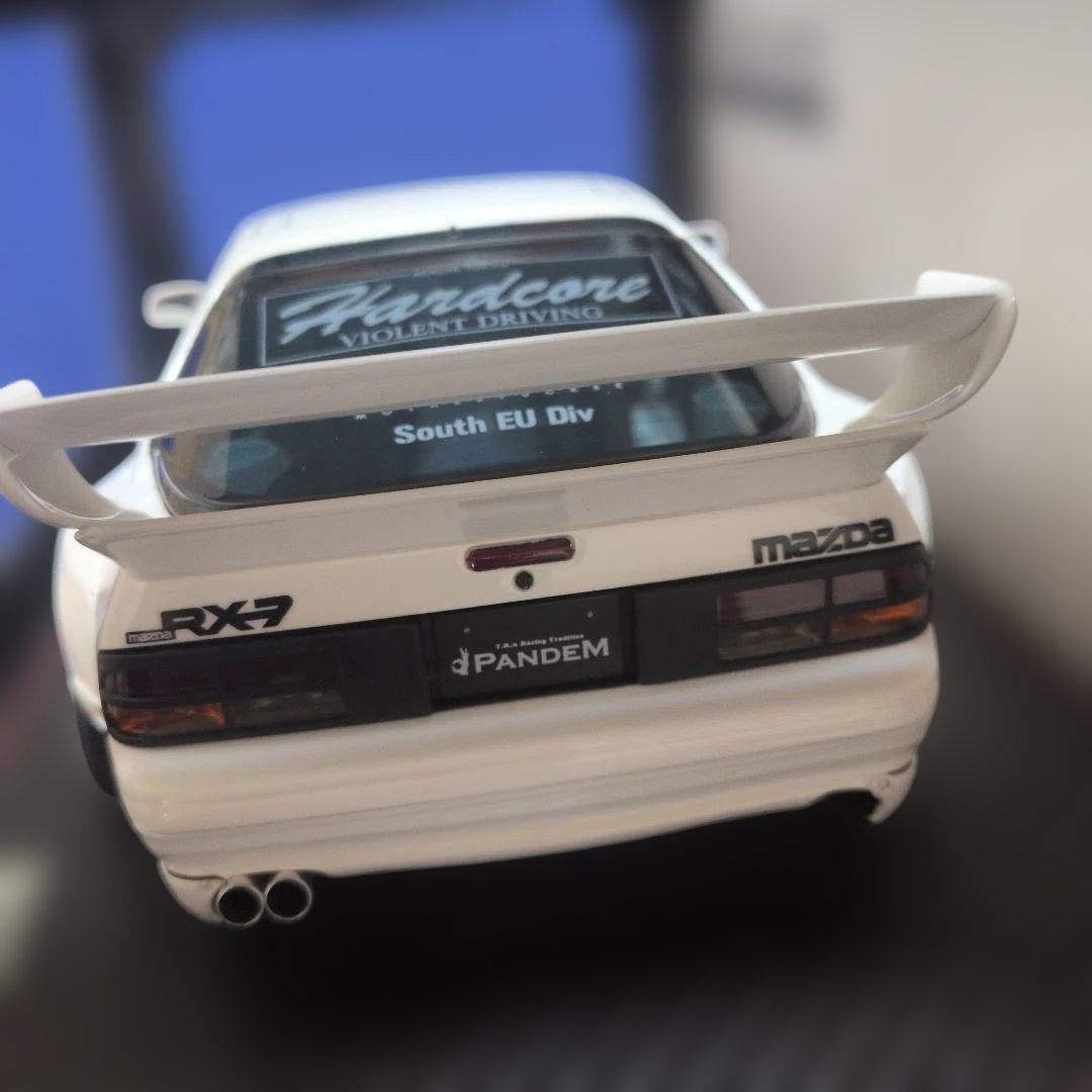 イグニッションモデル 1/18 PANDEM RX-7