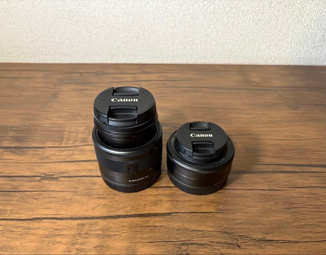 【即購入可】Canon EOS Kiss M ミラーレスカメラ レンズ2本付き