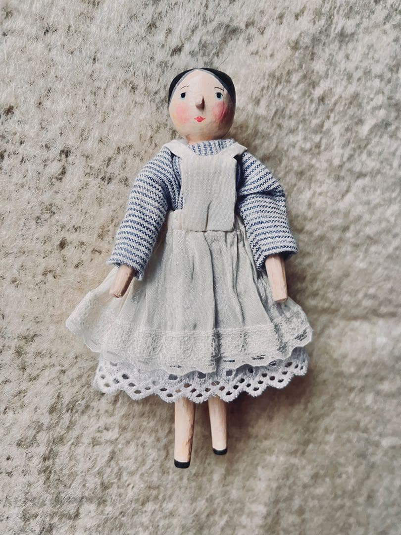 ペグドール 手作り木製人形 ハンドメイド ウッデンドール 12cmほど