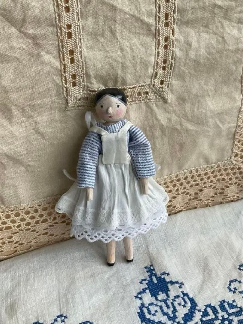 ペグドール 手作り木製人形 ハンドメイド ウッデンドール 12cmほど