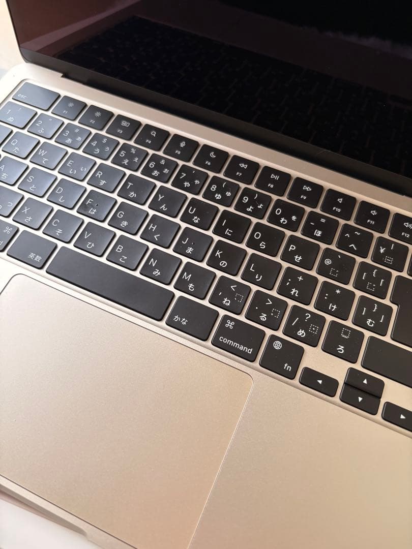 Apple M2 13インチMacBook Air Office同期済み