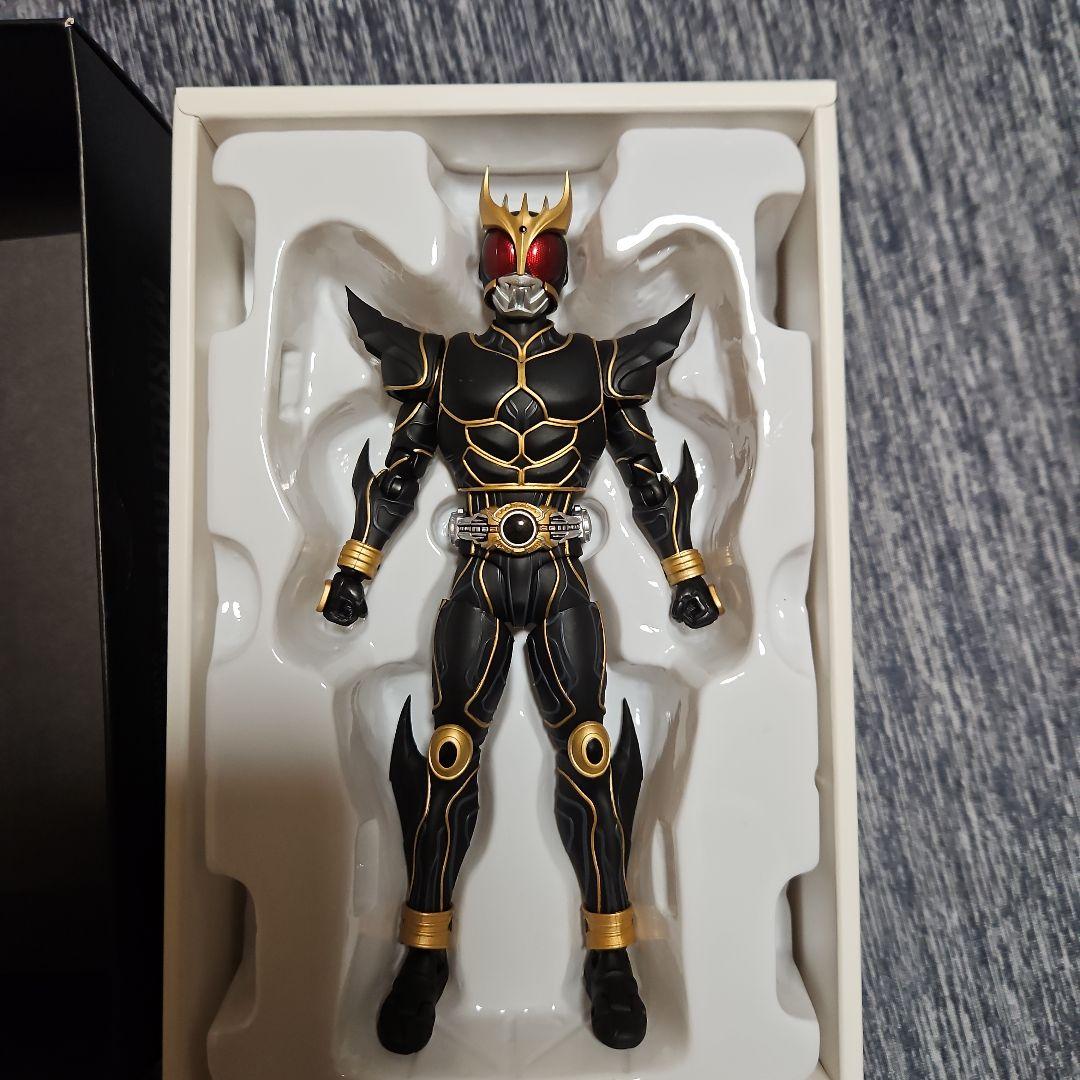 真骨頂　仮面ライダークウガアルティメットフォーム&　ン・ダグバ・ゼバ　セット