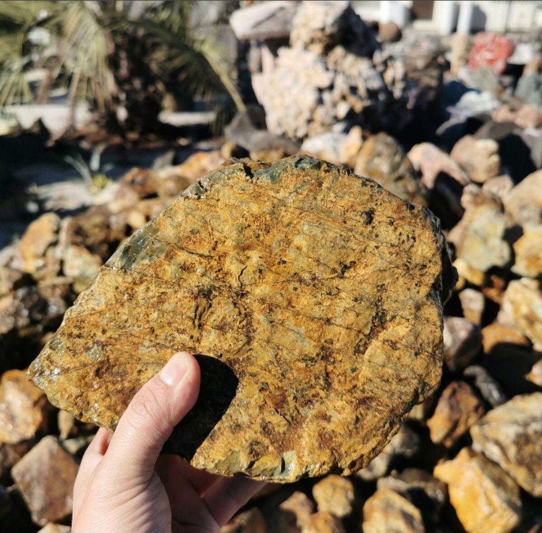 岐阜石　1.000キロ　庭石　鑑賞石　石 庭　坪庭　ガーデニング