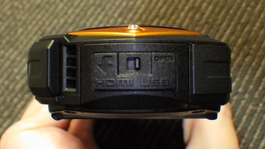 【美品】RICOH リコー WG-70 オレンジ 防水防塵デジタルカメラ