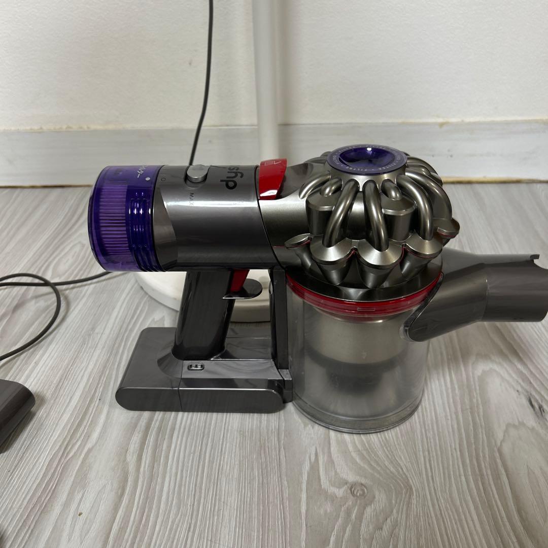 【美品】ダイソン V8 Slim Fluffy Extra SV10K EXT