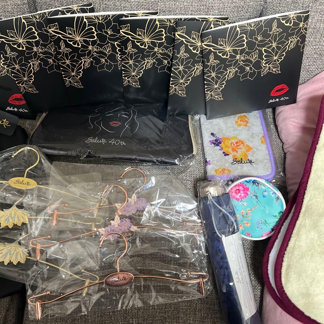 サルートノベルティ