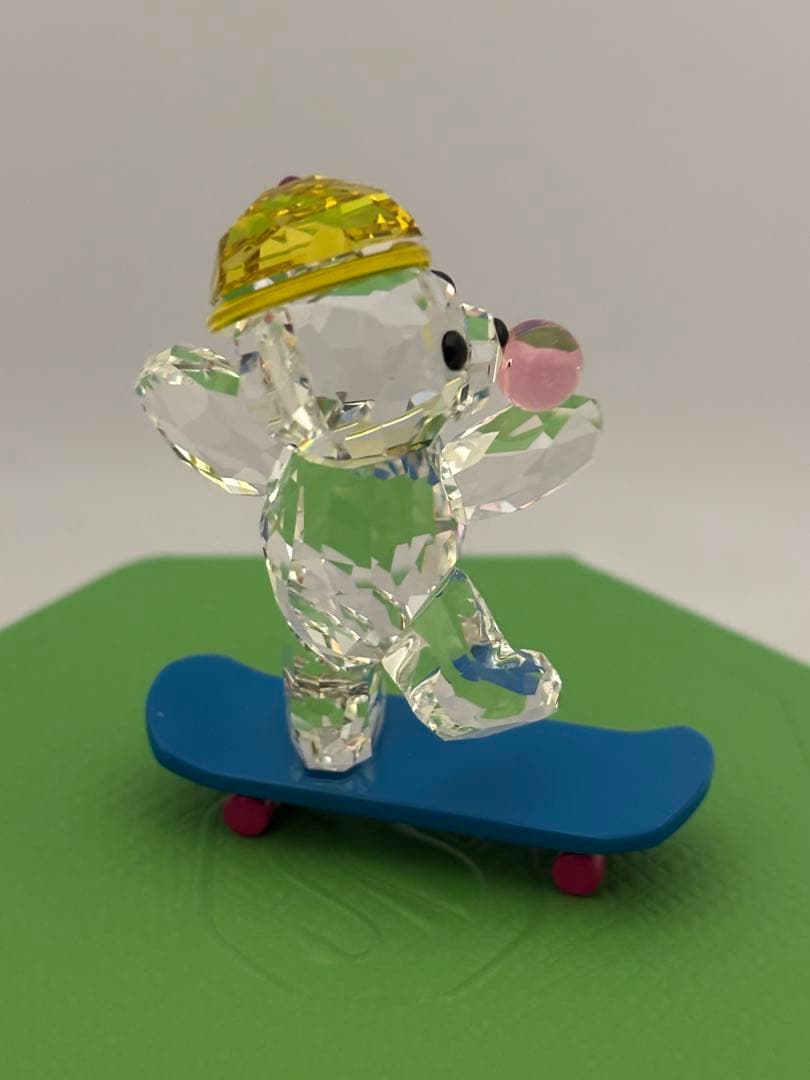 スワロフスキー　クリスベア　スケーターベア