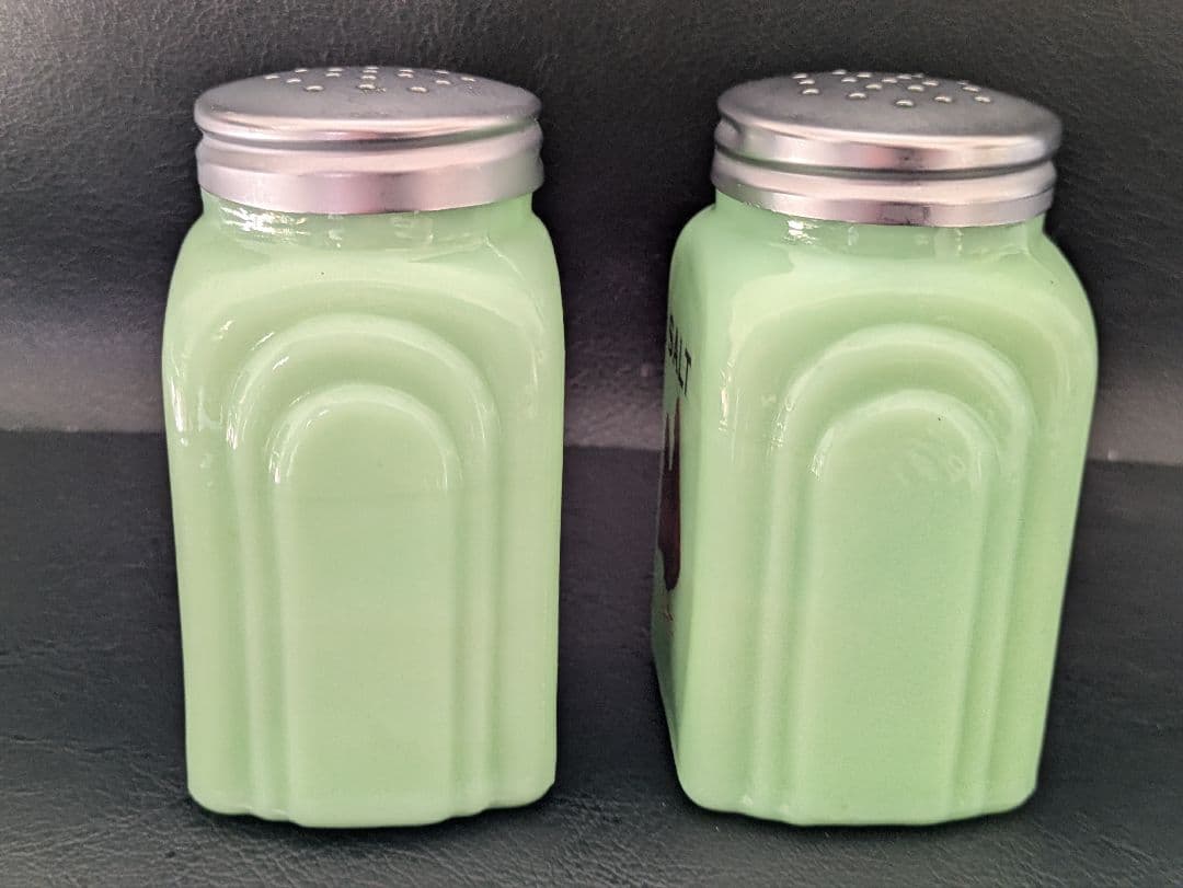 調味料入れ・ラベル VINTAGE JADEITE SALT&PEPPER