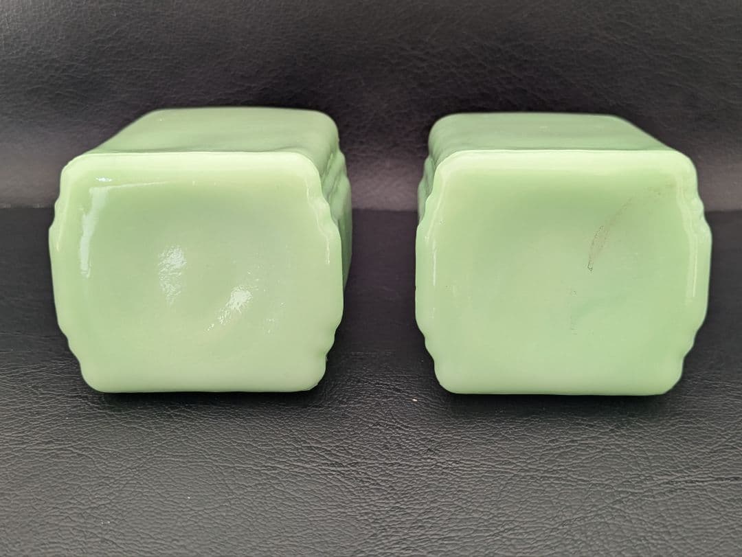 調味料入れ・ラベル VINTAGE JADEITE SALT&PEPPER